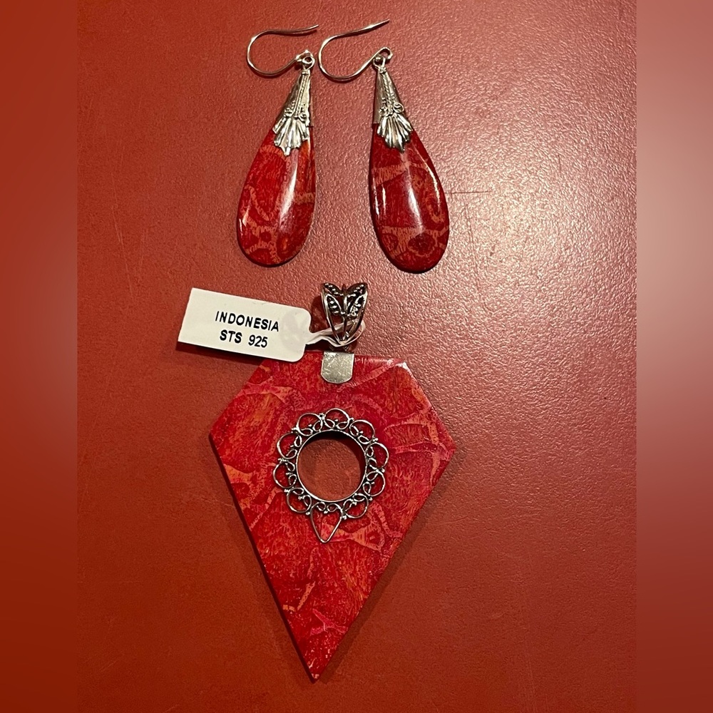BOGO 1/2 off: Bali Legacy Sterling silver and Sponge Coral Set NWT